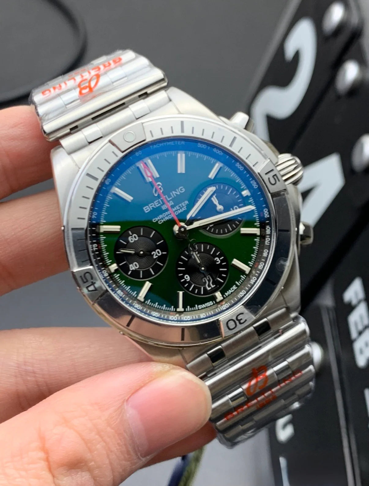 Breitling-Breitling Chronomat “Green Dial”