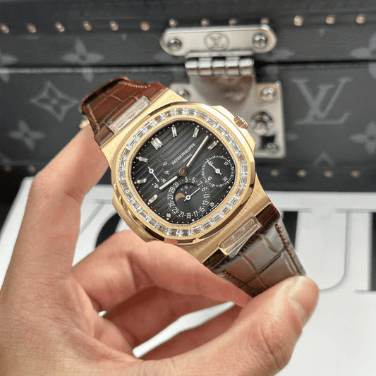 Patek Philippe Nautilus 5724R-001 40mm